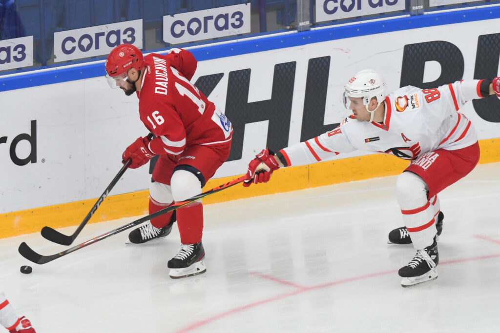 Latviešu hokejisti šosezon spoži smirdzējuši KHL